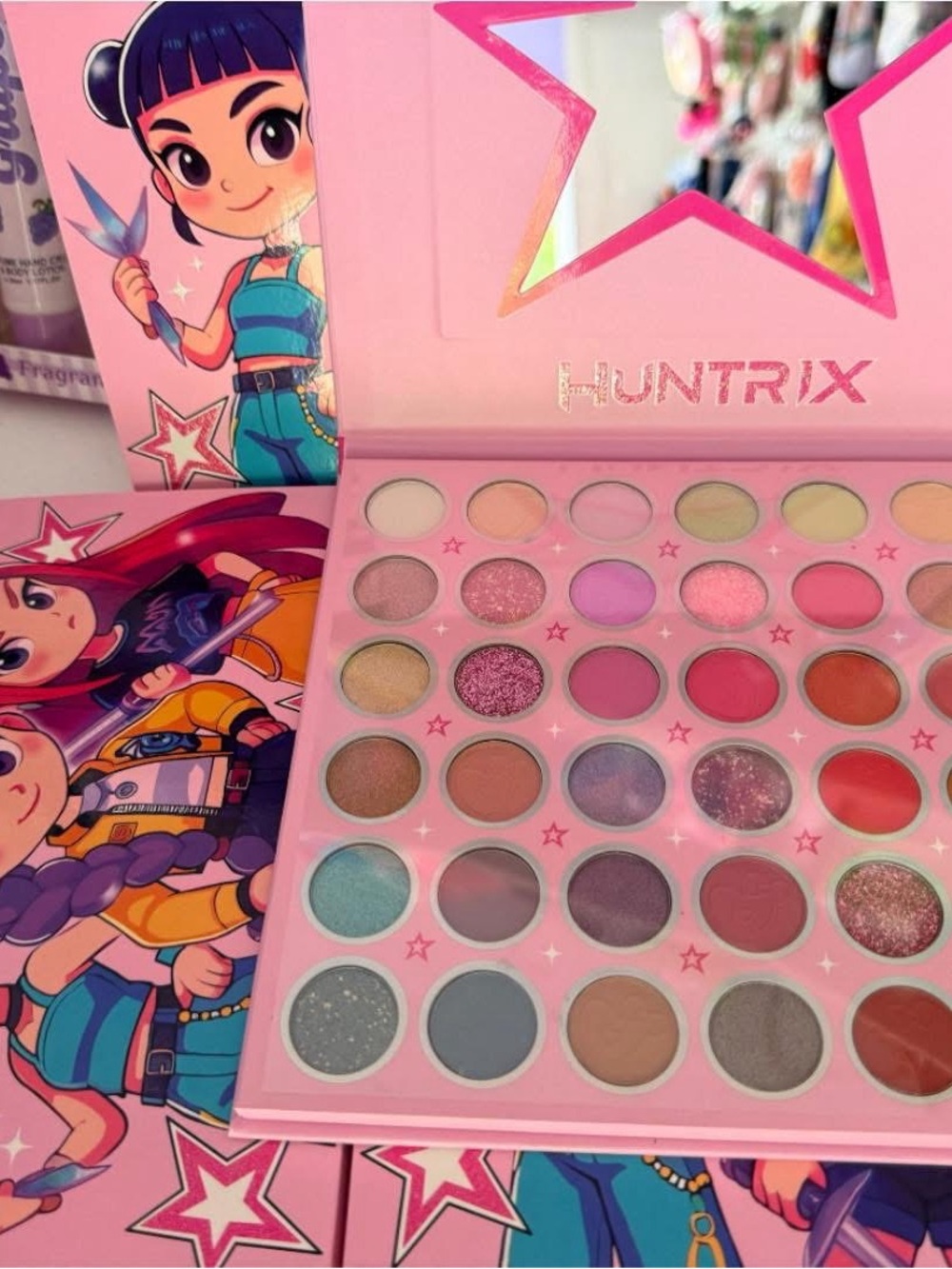 Huntrix Pink Eyeshadow Palette — Assorted Pink & Complementary Shades